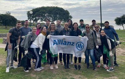 Voluntarios de Allianz Argentina limpiaron las costas de Vicente López